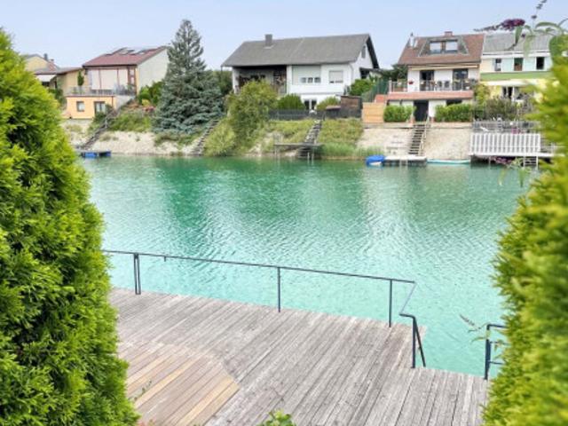 Traumhaus am türkisblauen Badesee Pachtgrund