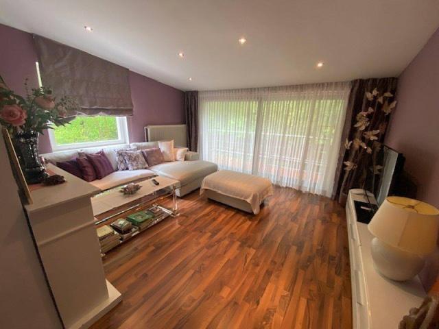 Traumhaus in 1190 Wien 180m², 6 Zimmer, großer Garten, Balkone, Terrasse, Stellplatz uvm