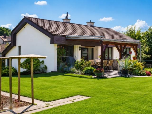 Traumhaus in Seenähe – Freistehendes Einfamilienhaus mit grossem Garten