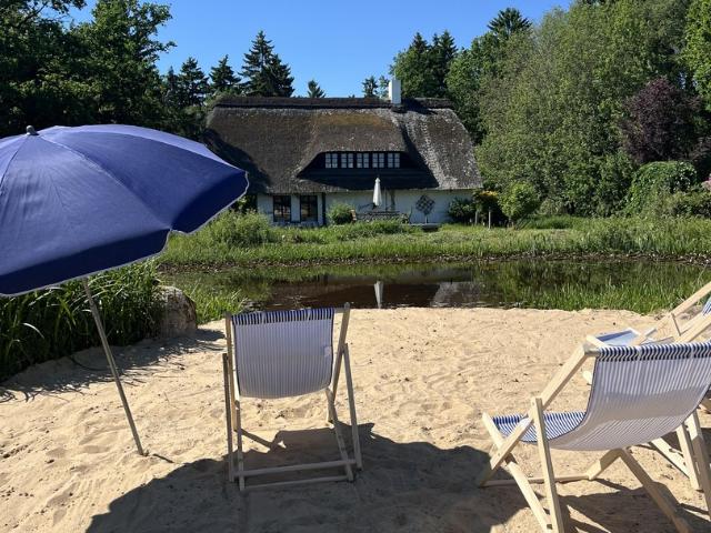 Traumhaus in Topp Lage! Ruhig gelegen, Natur pur, Schwimmteich