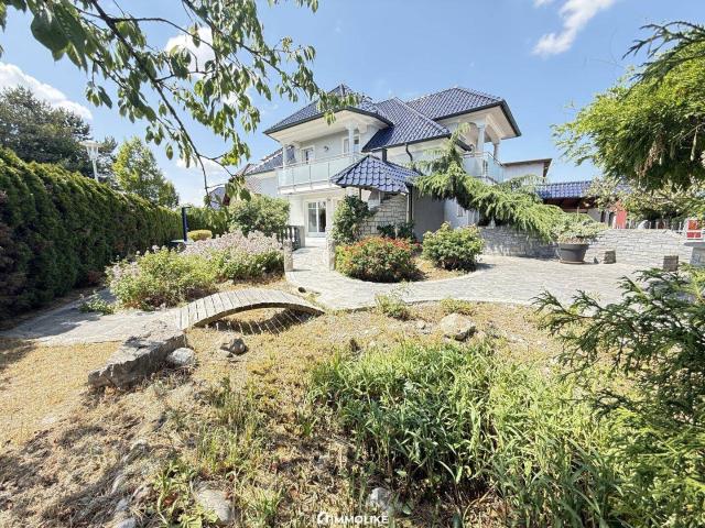 Traumhaus mit Salzwasserpool, Wellnesskeller & märchenhaftem Gartenparadies | 245 m² Nutzfläche