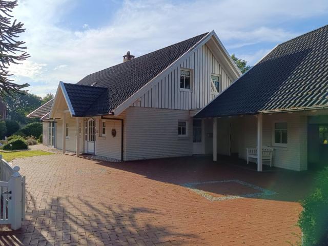 Traumhaus mit Sauna & großzügigem Gartengrundstück in Aurich Wiesens – Provisionsfrei