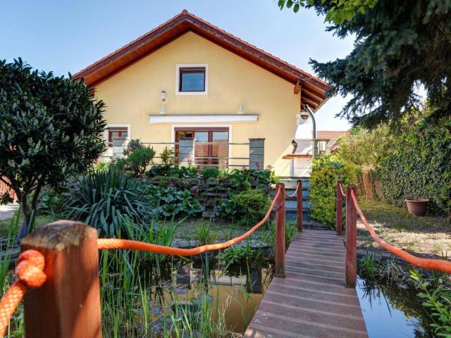 Traumhaus, Traumlage! Top gepflegtes Einfamilienhaus in der Oberlisse!