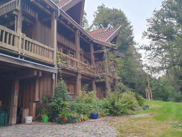 Traumhaus/Architektenhaus mitten im Pfälzerwald