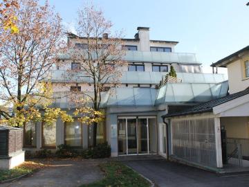 TRAUMLAGE 4 ZIMMER TERRASSENWOHNUNG AM SALZACHKAI