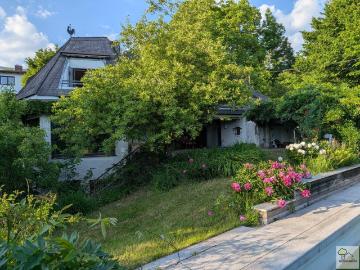 TRAUMLAGE PÖSTLINGBERG Mitten im Grünen mit Fernblick und doch zentral Villa mit Charakter & Charme