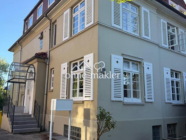 Traumlage trifft Potential Stadthaus, teilsaniert Erdgeschoss und 1.OG frei lieferbar