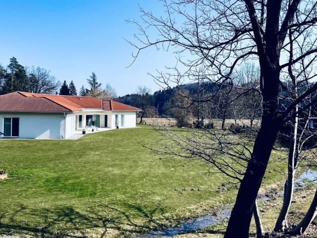 Traumvilla Exklusiver Bungalow in Graz Umgebung Außergewöhnliche Liegenschaft in absoluter Ruhelage