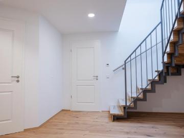 Traumwohnung auf 2 Ebenen unterm Dach des Turmpalastes mit EBK WE13