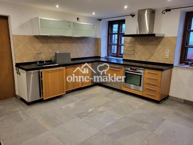 Traumwohnung im Grünen 8 Zimmer, 3 Bäder, großer Garten.