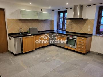 Traumwohnung im Grünen 8 Zimmer, 3 Bäder, großer Garten.