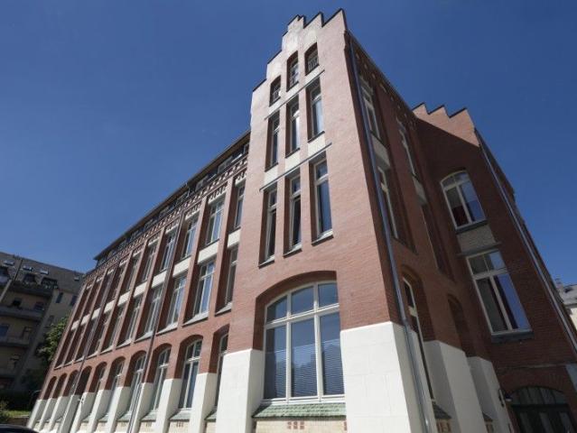 Traumwohnung im denkmalgeschützten Hofgebäude am Kaßberg mit Gartenanteil!