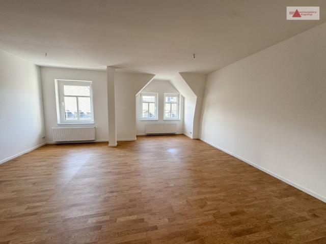 Traumwohnung mit großem Balkon und 2 Bädern