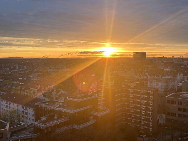 Traumwohnung mit Weitblick mitten in Köln / kernsanierte Wohnung