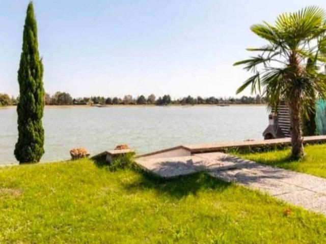 Trausdorf am See toller Bungalow mit direktem Seezugang 1 Reihe 10183