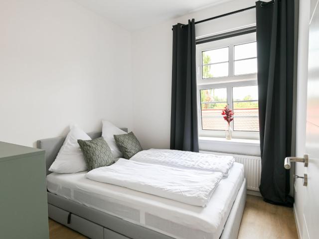 TRAVEBLICK Backbord L + Charmante 2 Zimmer Wohnung am Wasser & Altstadt