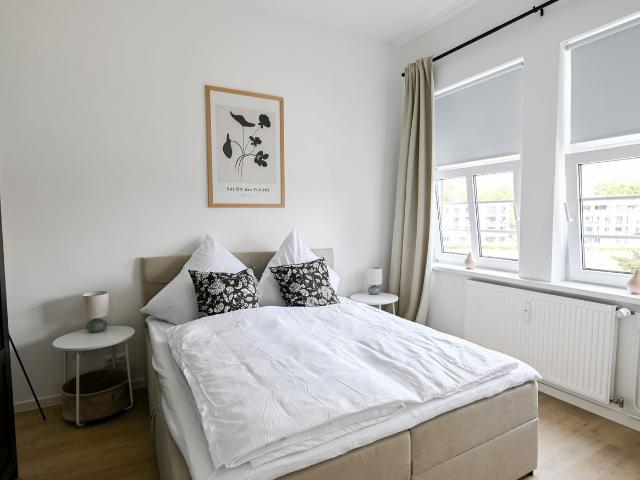 TRAVEBLICK Steuerbord R + Helle 2 Zimmer Altbauwohnung in Lübecks Innenstadt +, Lubeck Amsterdam Apartments for Rent