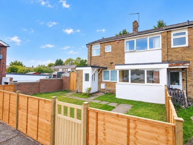 Travellers Lane, Hatfield 4 bed end of terrace house to rent £1,999 pcm £461 pw