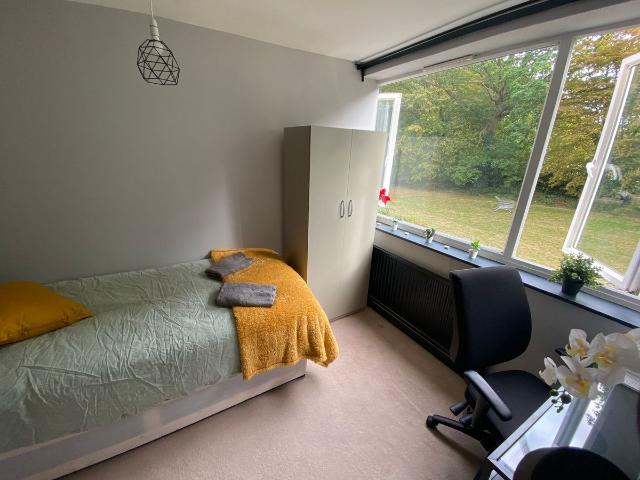 Travellers Lane, Hatfield AL10, 6 bed semi detached house to rent, £550 pcm | PrimeLocation