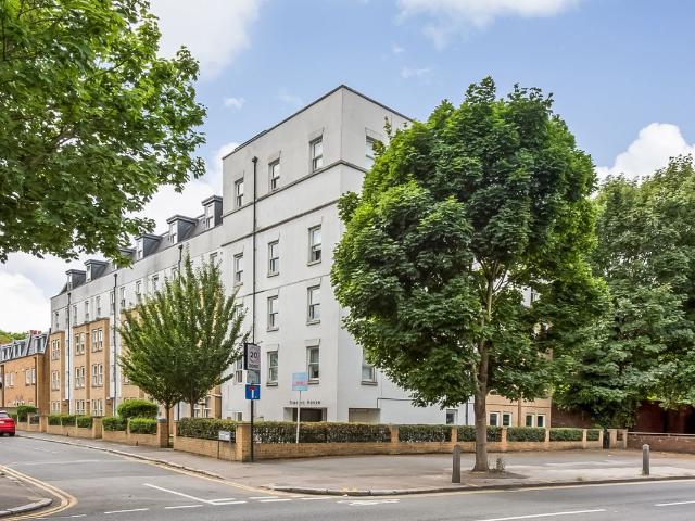 Travers House, Trafalgar Grove, Greenwich SE10, 2 bed flat to rent, £2,200 pcm | PrimeLocation
