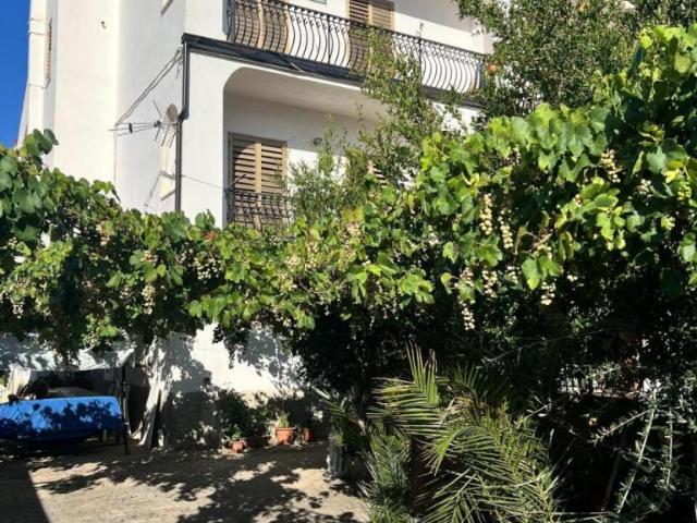 Traversa III Amalfi 6 vani 160mq