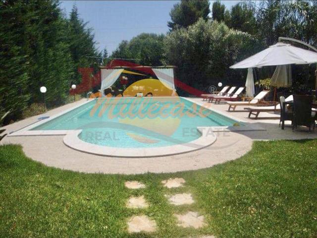 Traversa Sinerchia 7 vani 160mq