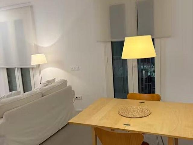 Travessera de Collblanc, L'Hospitalet de Llobregat, Catalonia 08904