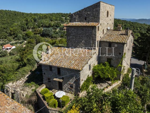 Tra i panorami suggestivi dell’Umbria, a ridosso di Perugia. 729m² Perugia