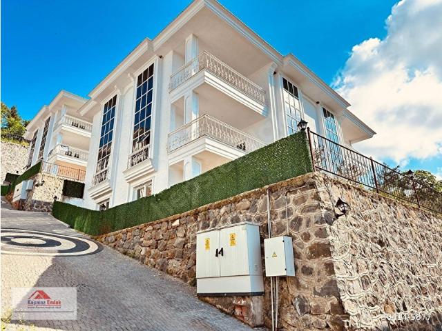 Trabzon Ortahisar Kireçhanede Satılık Villa