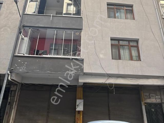 Trabzon Araklı Merkez'de Satılık 2+1 Daire