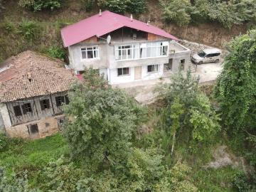 Trabzon Arsin Çardaklı Da Satılık Müstakil Ev
