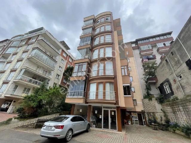 Trabzon Boztepe Mahallesi Deniz Manzaralı 4+1 Satılık Konut