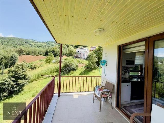 Trabzon Düzköy Özenle Yapılmış Dublex Daire.