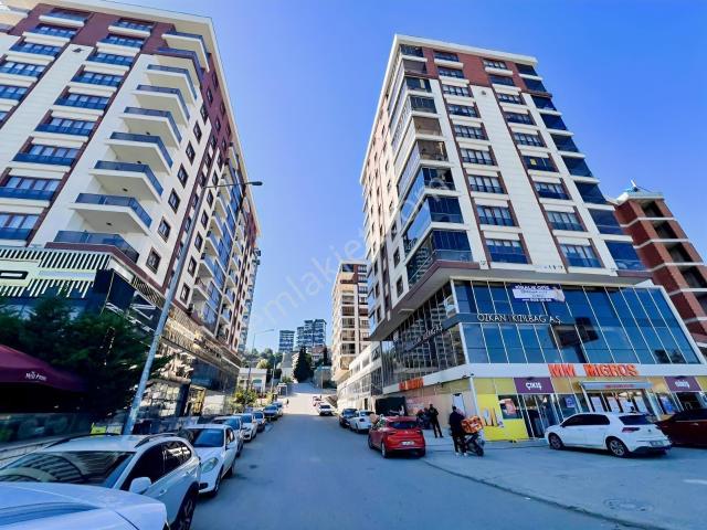 Trabzon' Da Kaşüstü Girişinde 3+1 Kiralık Geniş Daire