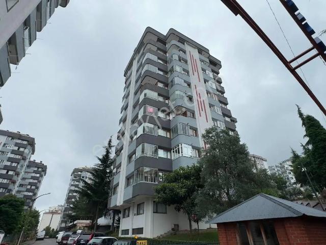 Trabzon Çeşmekent Sitesinde Satılık 3+1 Daire