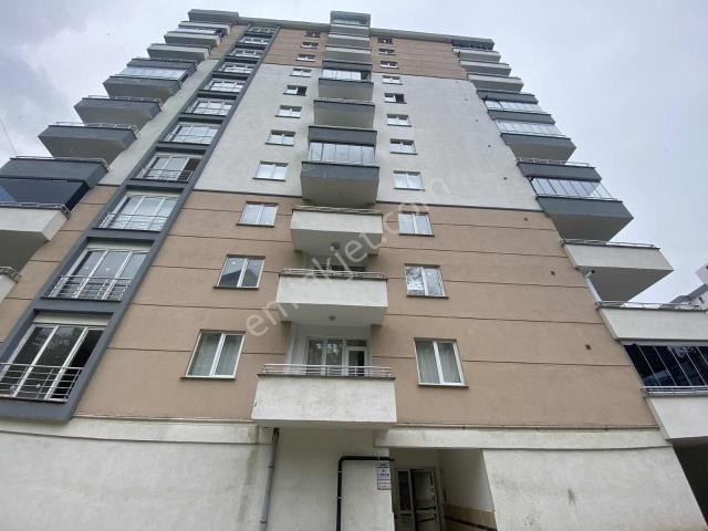 Trabzon Gayrimenkulden Kaşüstü Merkezde Kiralık 3+1 Daire