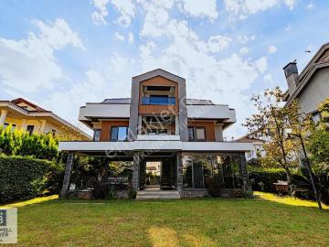 Trabzon Kule Sitesi'nde Geniş Bahçeli Masrafsız Lüks Villa
