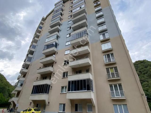 Trabzon Kaşüstü'nde 3+1 Satılık Daire