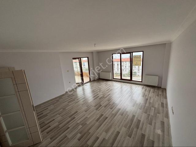 Trabzon Pelitli Mahallesinde Kiralık 3+1 Daire