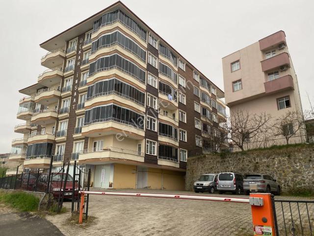 Trabzon Pelitli'de Deniz Manzaralı Kiralık 3+1 Daire