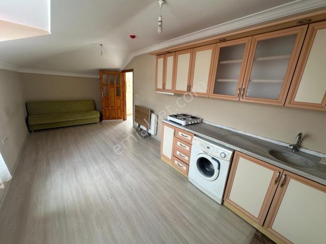 Trabzon Pelitli'de Kiralık 2+1 Çatı Katı Daire