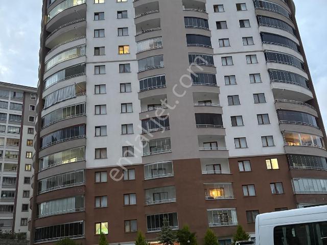 Trabzon Çukurçayır Da Kiralık 3+1 Site İçi Daire