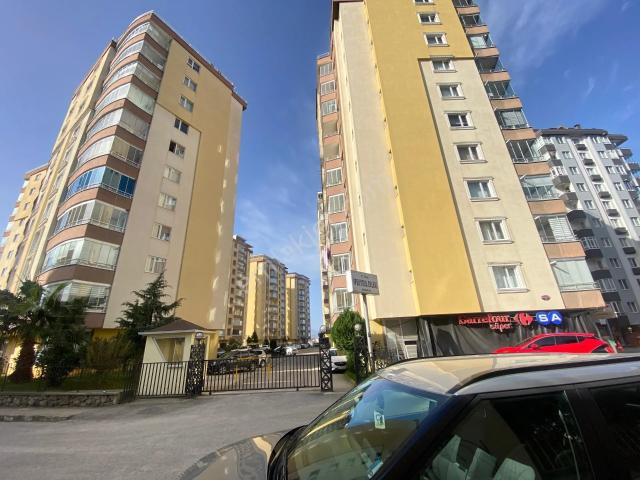 Trabzon Çukurçayır'ın En Merkezi Konumunda Satılık 3+1 Daire