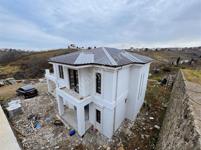 Trabzon Çukurçayır'da Satılık Müstakil Villa