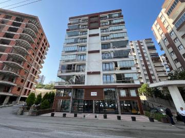 Trabzon Yıldızlı'da Satılık Arakat Dubleks Daire