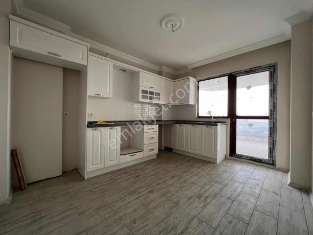 Trabzon Yomra Kaşüstü'nde 3+1 Kiralık Daire