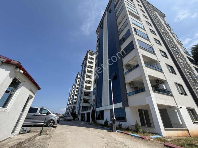 Trabzon Yomra'da Satılık 3+1 Daire