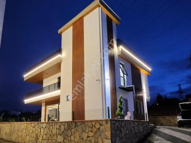 Trabzon 1 Nolu Bostancı Da Satılık 4+1 Lüx Villa