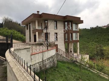 Trabzon'da Satılık Tripleks Villa