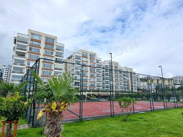 Trabzon'un Gözdesi Kaşüstü Yakamoz Evlerinde Satılık 2+1 Daire